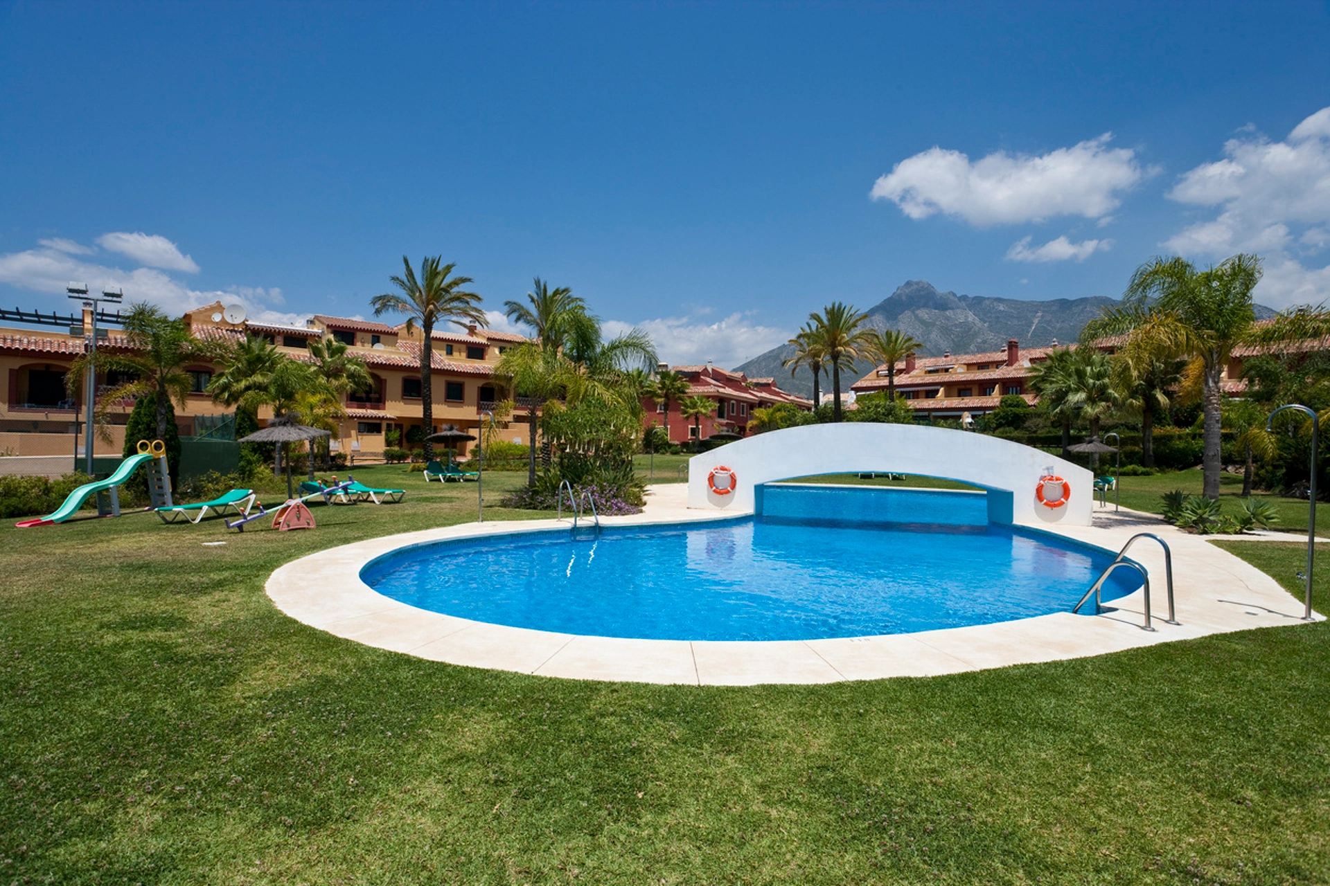 Adosado En alquiler en Jardines de Doña Maria, Marbella Golden Mile