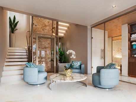 Ocho de Oro – Villas Inspiradas en Versace que Redefinen el Lujo en Marbella