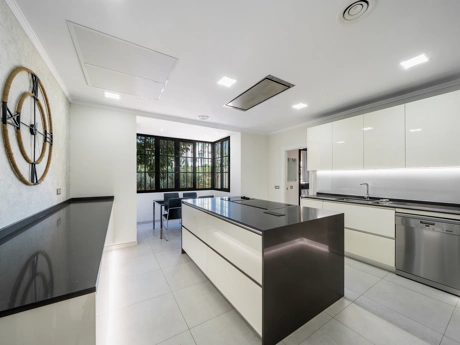 Andalusian Charm Meets Modern Comfort – Just 500m from the Beach in Marbella.