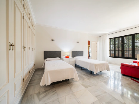 Encanto Andaluz con Comodidad Moderna – A solo 500 m de la Playa en Marbella