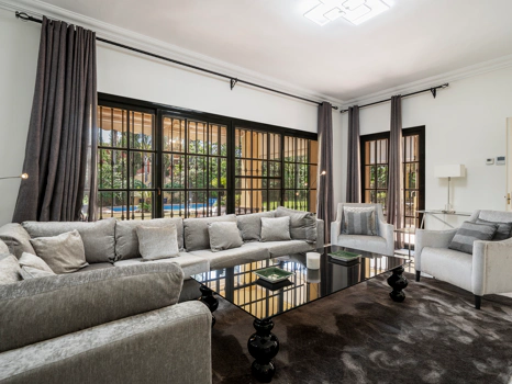 Encanto Andaluz con Comodidad Moderna – A solo 500 m de la Playa en Marbella