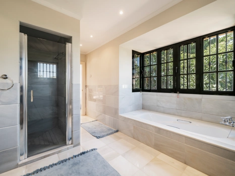Encanto Andaluz con Comodidad Moderna – A solo 500 m de la Playa en Marbella