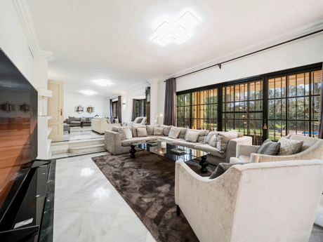 Andalusian Charm Meets Modern Comfort – Just 500m from the Beach in Marbella.