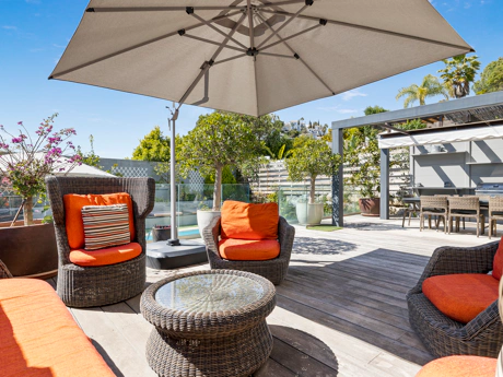 Elegant 5-Bedroom Townhouse in La Perla de la Heredia, Marbella