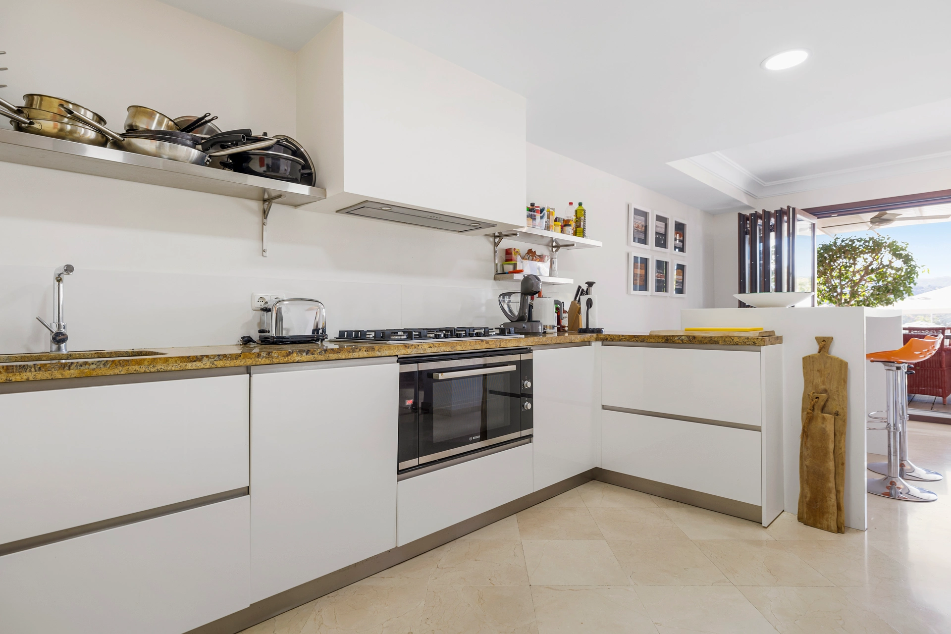 Town House for sale in Benahavis