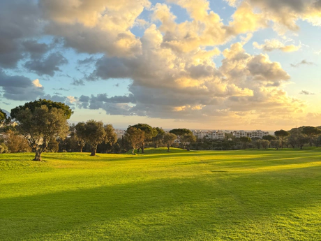 Valley Views, located in Mijas, is a new residential development comprising 54 apartments, private parking spaces, and a communal pool.