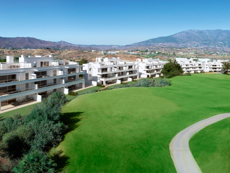 Solana Village – Luxury Golf Apartments with Panoramic Sea Views in La Cala Resort