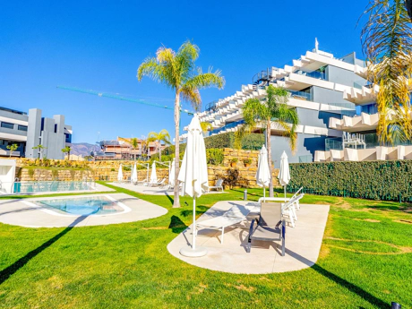 Apartment for sale in Estepona