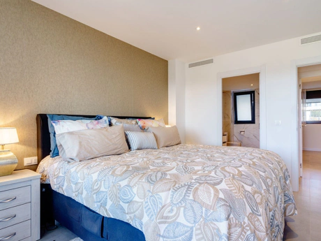 Apartment for sale in Estepona