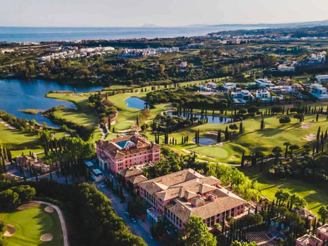 Apartment for sale in Estepona