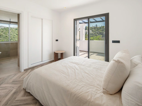 Luxury Penthouse with Sea Views – La Quinta