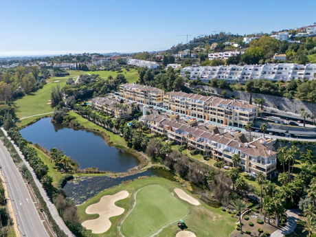 Luxury Penthouse with Sea Views – La Quinta