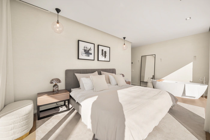 Contemporary Beachfront Masterpiece with Panoramic Sea Views – New Golden Mile