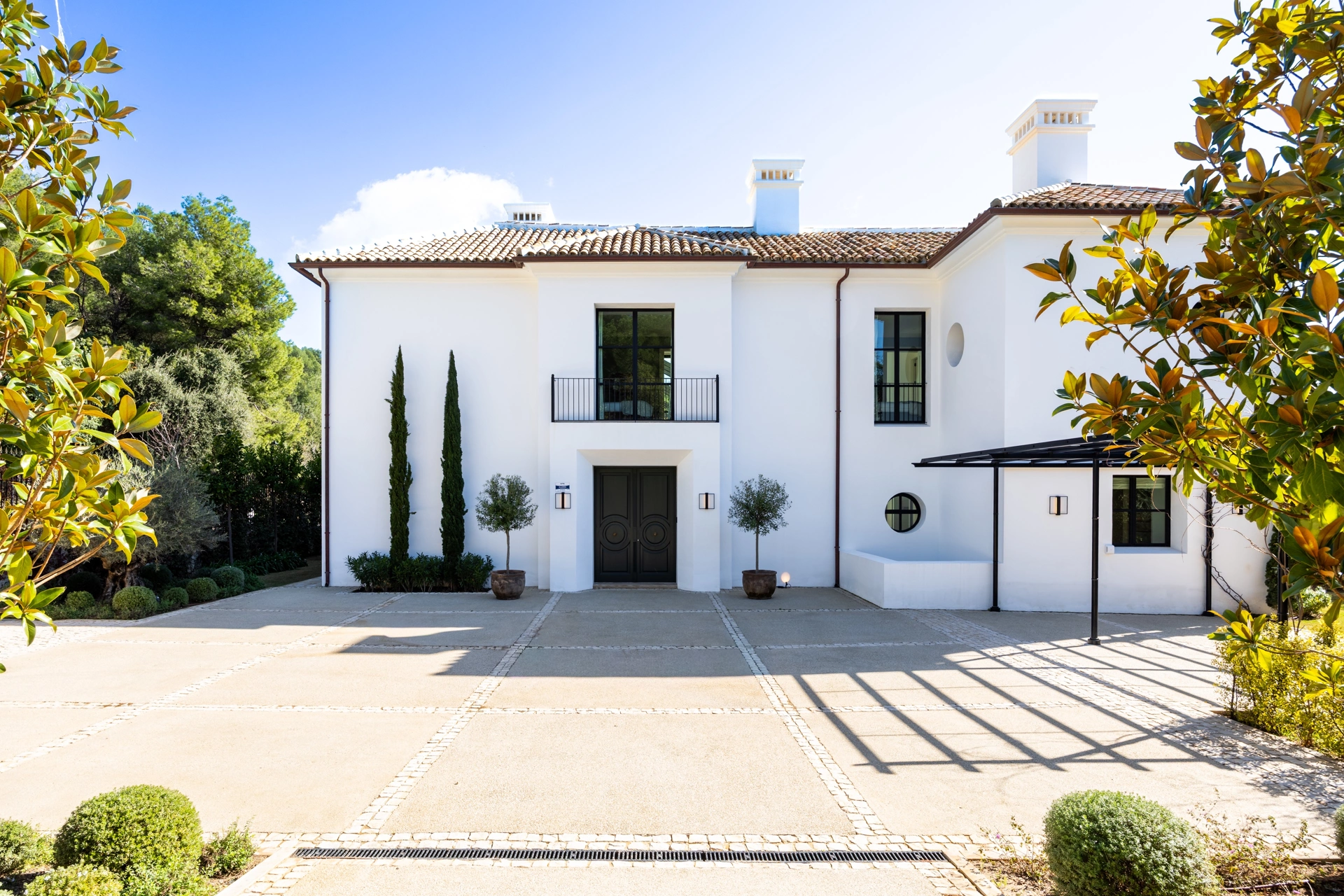 Villa for sale in Cascada de Camojan, Marbella Golden Mile