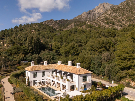 Casa Angelico: Iconic Luxury Living in Marbella’s Most Prestigious Enclave