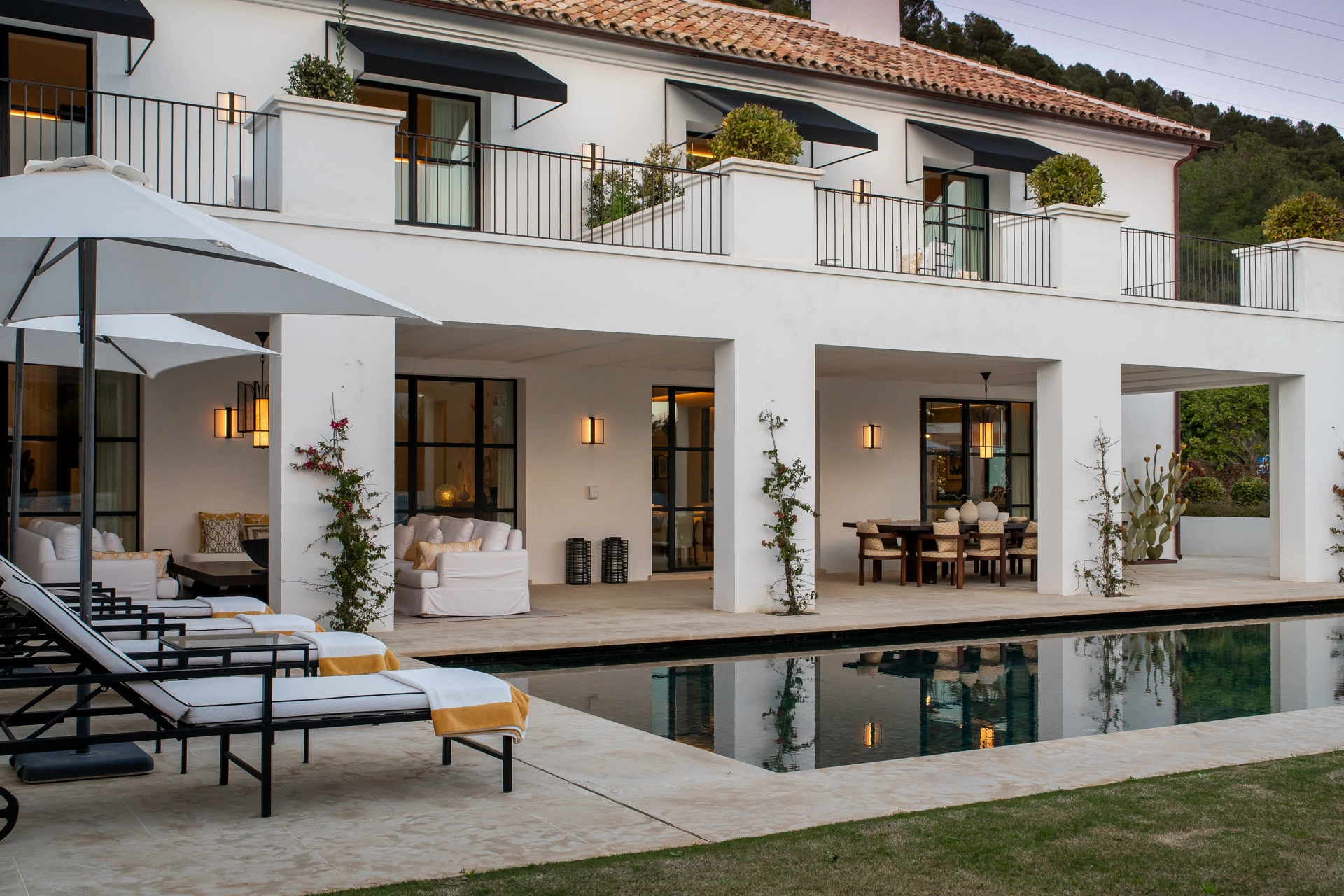 Villa for sale in Cascada de Camojan, Marbella Golden Mile