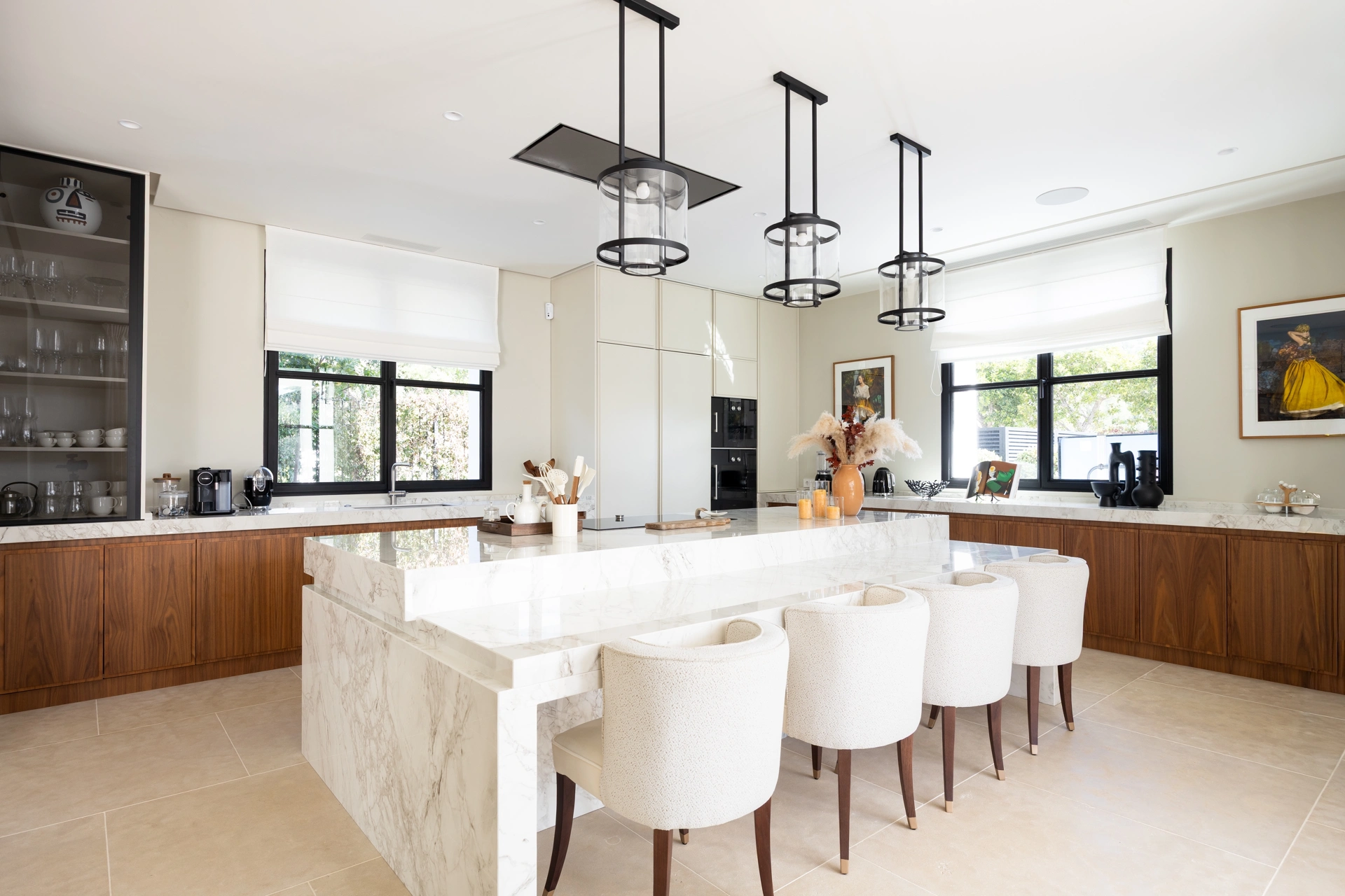 Villa for sale in Cascada de Camojan, Marbella Golden Mile