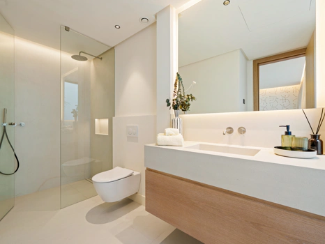 Luxury 5-Bedroom Villa with Gym, Sauna and Large Terraces Near the Beach in San Pedro de Alcántara