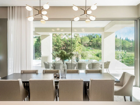 Villa en venta en Nueva Andalucia, Marbella