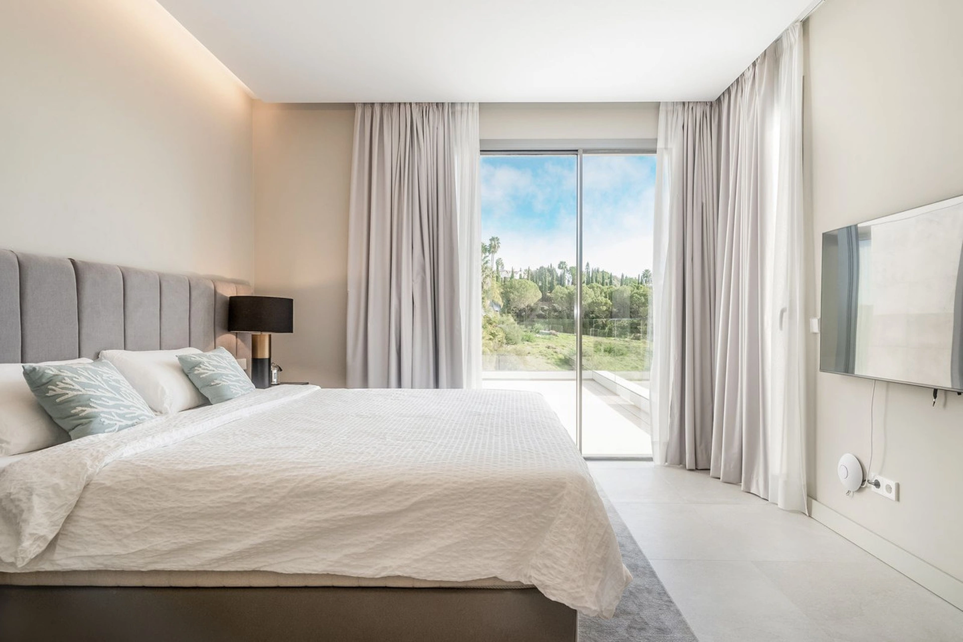 Villa en venta en Nueva Andalucia, Marbella