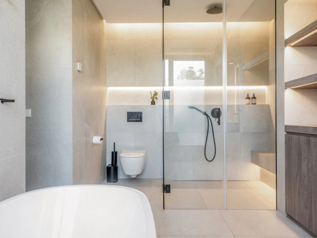 Villa en venta en Nueva Andalucia, Marbella