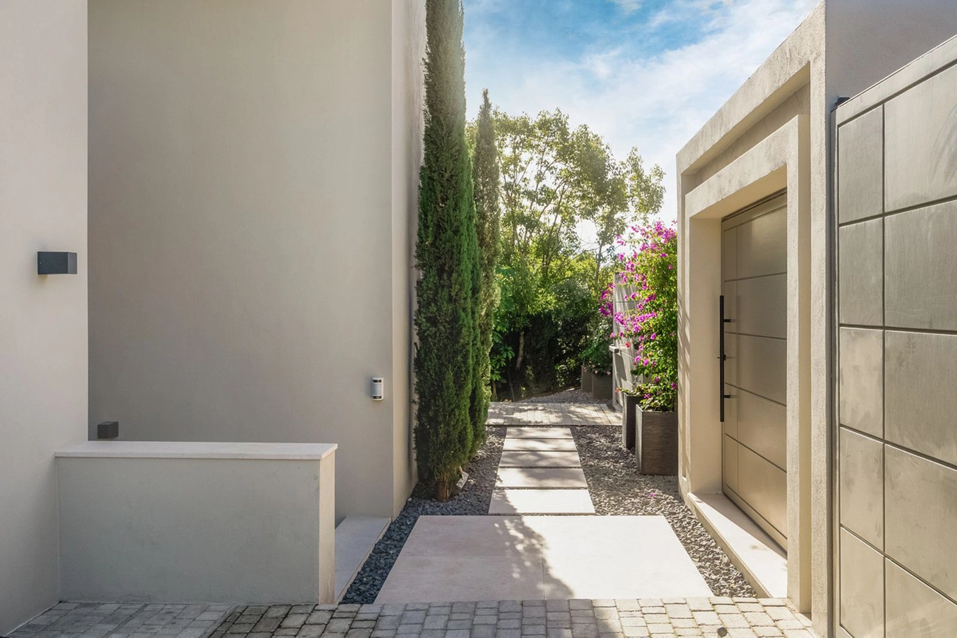 Villa en venta en Nueva Andalucia, Marbella
