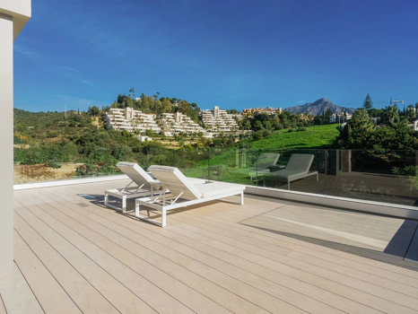 Villa en venta en Nueva Andalucia, Marbella