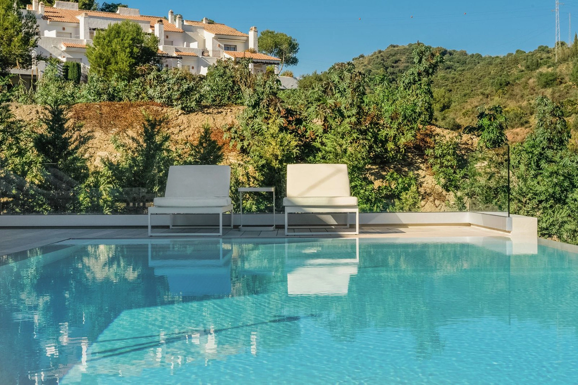 Villa en venta en Nueva Andalucia, Marbella