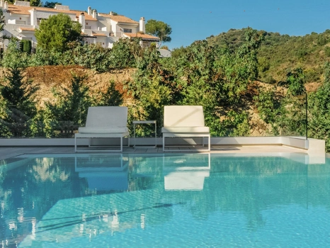 Villa en venta en Nueva Andalucia, Marbella