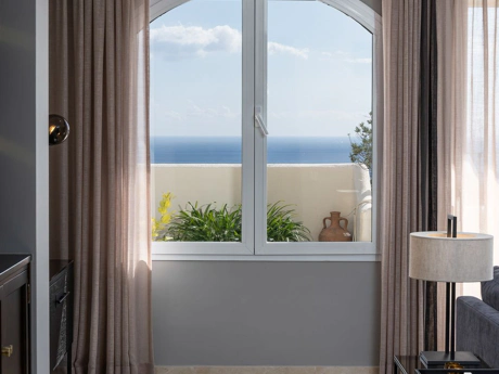 Apartment for sale in Benahavis
