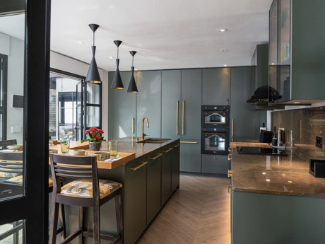 Apartment for sale in Benahavis