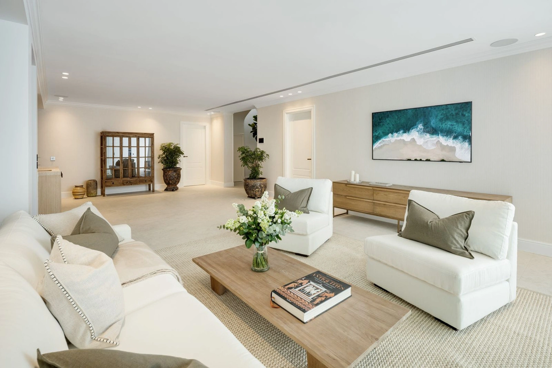 Villa en venta en Nueva Andalucia, Marbella