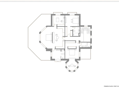 Villa en venta en Nueva Andalucia, Marbella
