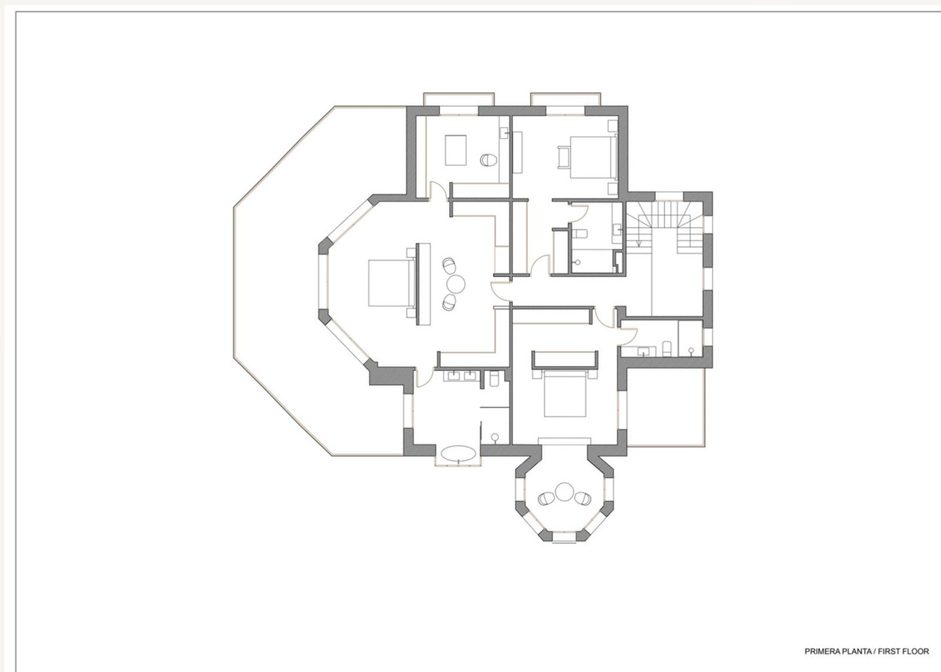 Villa en venta en Nueva Andalucia, Marbella