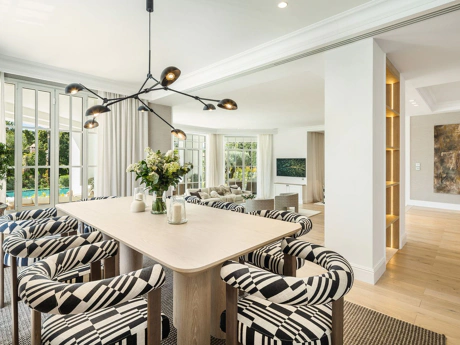 Villa en venta en Nueva Andalucia, Marbella