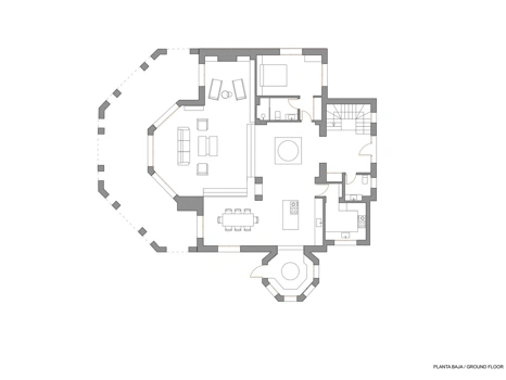 Villa en venta en Nueva Andalucia, Marbella