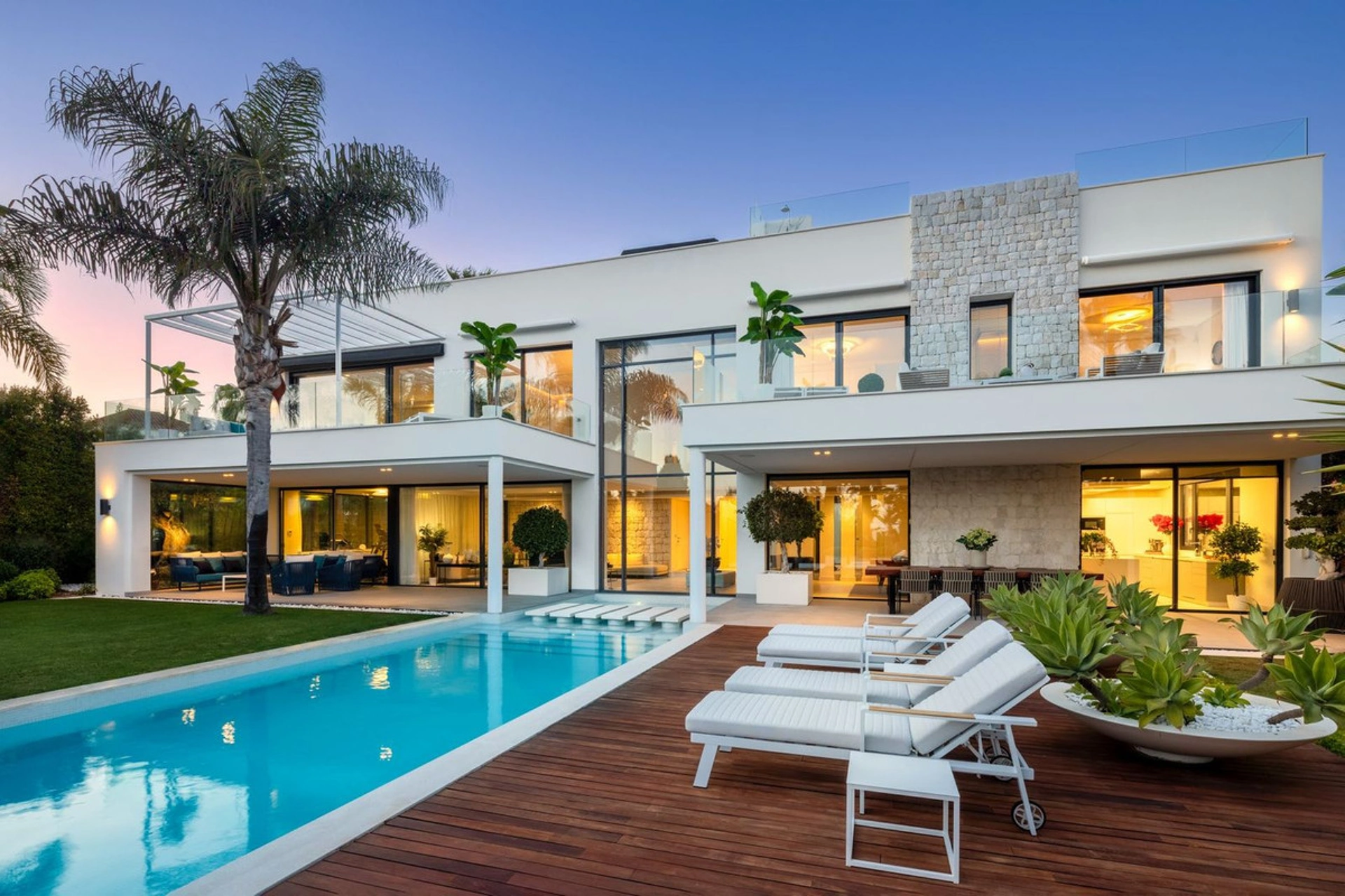 Villa for sale in Marbesa, Marbella East