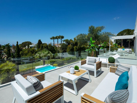 Villa Natura, Marbella East – Award-Winning Luxury with Sea & Mountain Views
