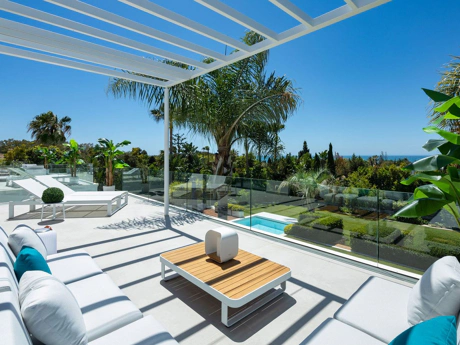 Villa Natura, Marbella East – Award-Winning Luxury with Sea & Mountain Views