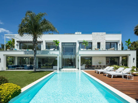 Villa Natura, Marbella East – Award-Winning Luxury with Sea & Mountain Views