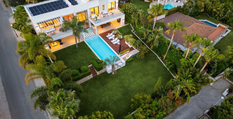 Villa Natura, Marbella East – Award-Winning Luxury with Sea & Mountain Views