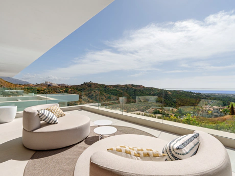 La Quinta 20 – Frontline Luxury Living with Panoramic Mediterranean Views