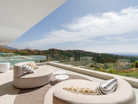 La Quinta 20 – Vida de Lujo en Primera Línea con Vistas Panorámicas al Mediterráneo