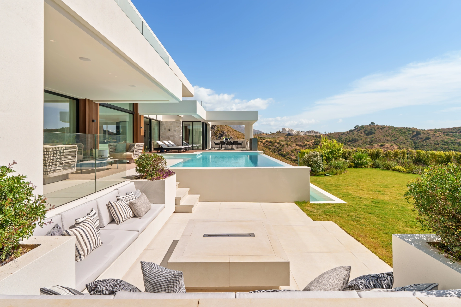 Villa en venta en La Quinta, Benahavis