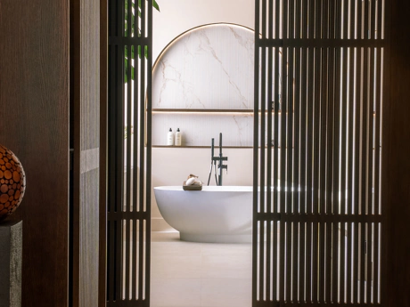 Villa de lujo estilo escandinavo-japandi con piscina, jacuzzi y total privacidad en Nueva Andalucía