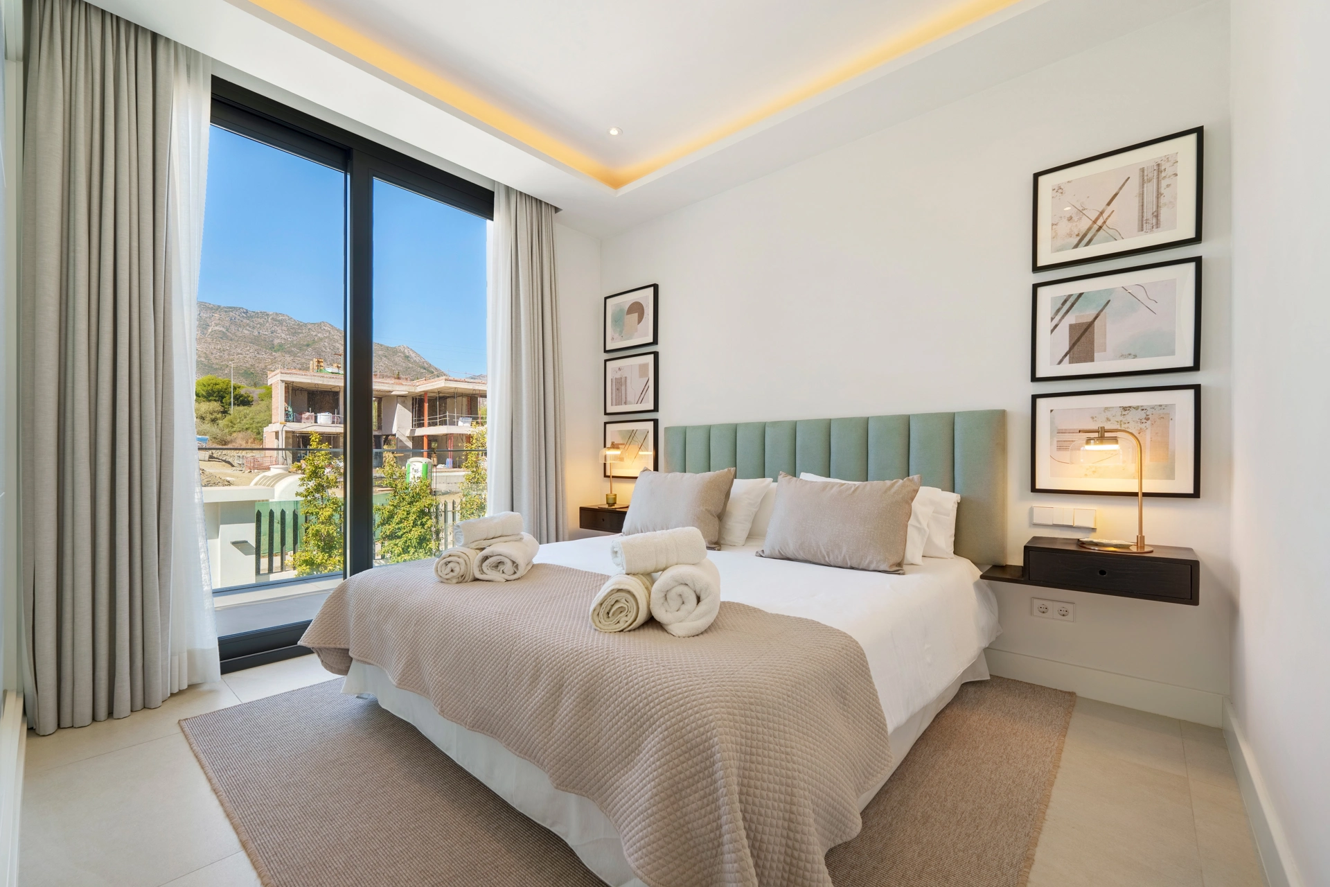 Villa for sale in Marbella Golden Mile