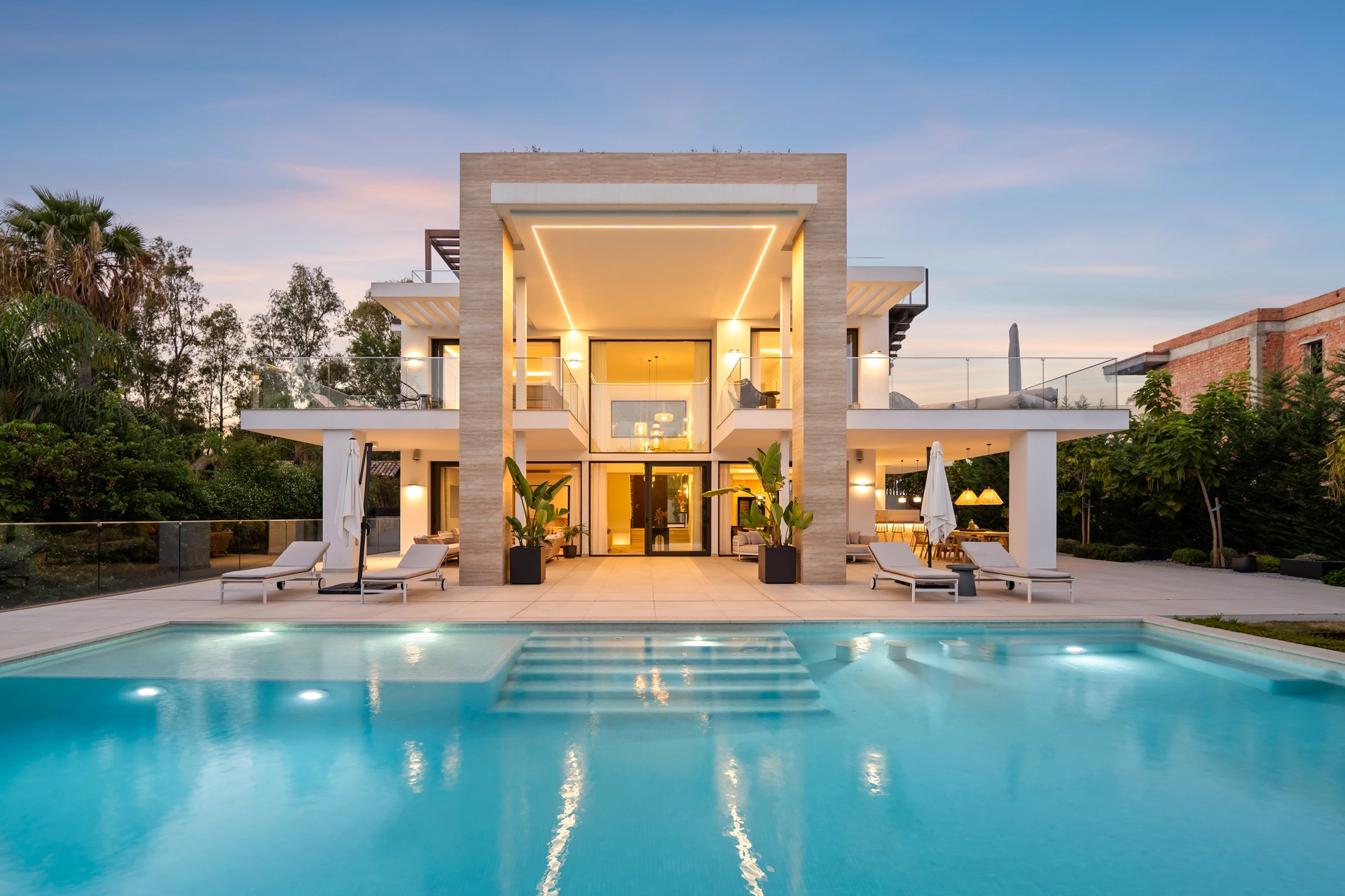 Villa for sale in Marbella Golden Mile