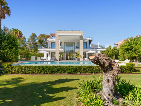 Villa Romano – A Refined Contemporary Villa on Marbella’s Golden Mile