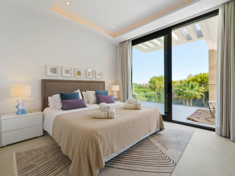 Villa Romano – A Refined Contemporary Villa on Marbella’s Golden Mile