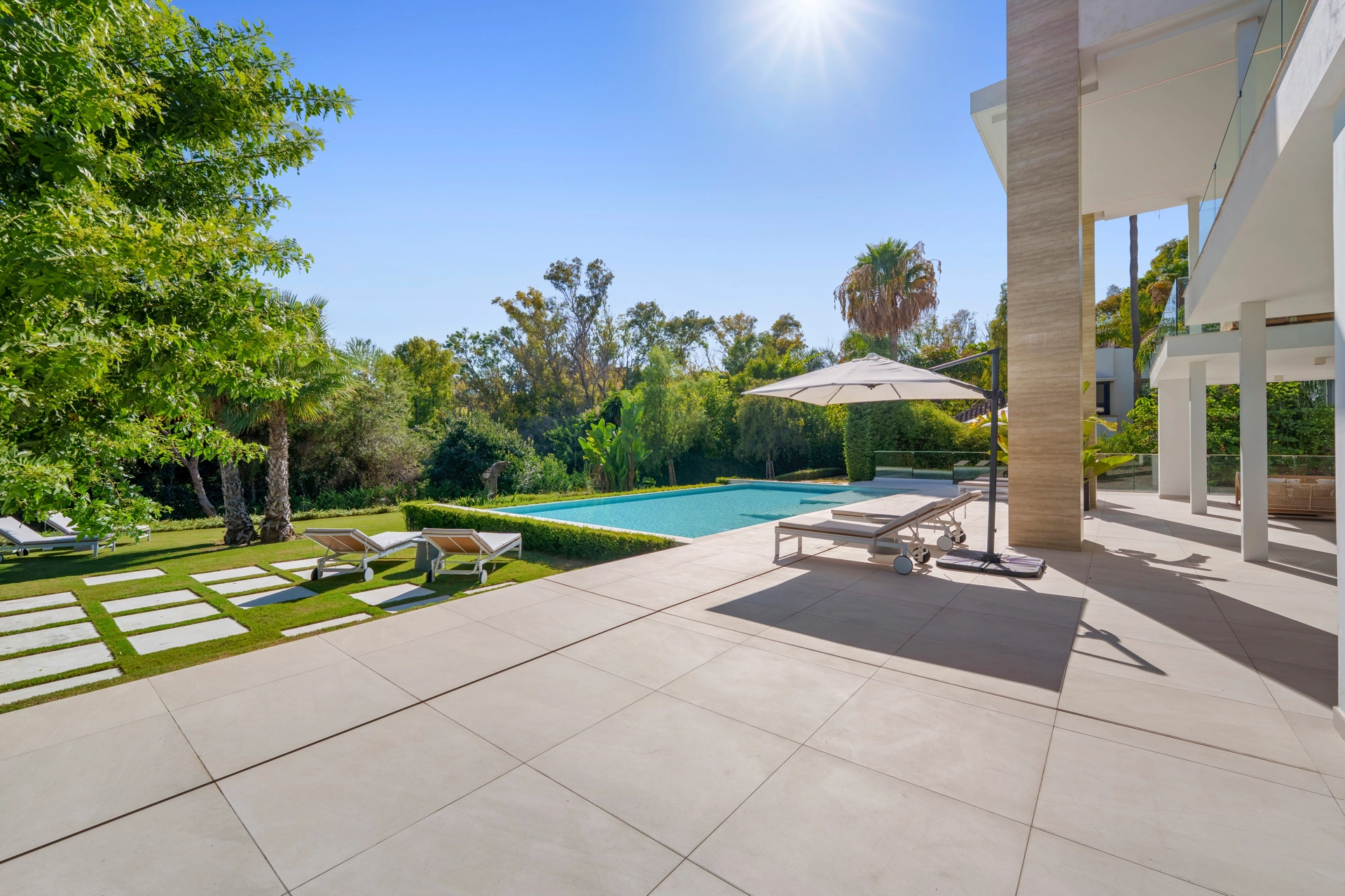 Villa for sale in Marbella Golden Mile
